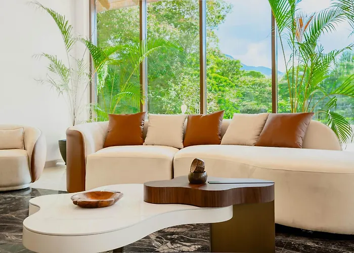 Gardens Hill & Beau Vallon (Mahe)