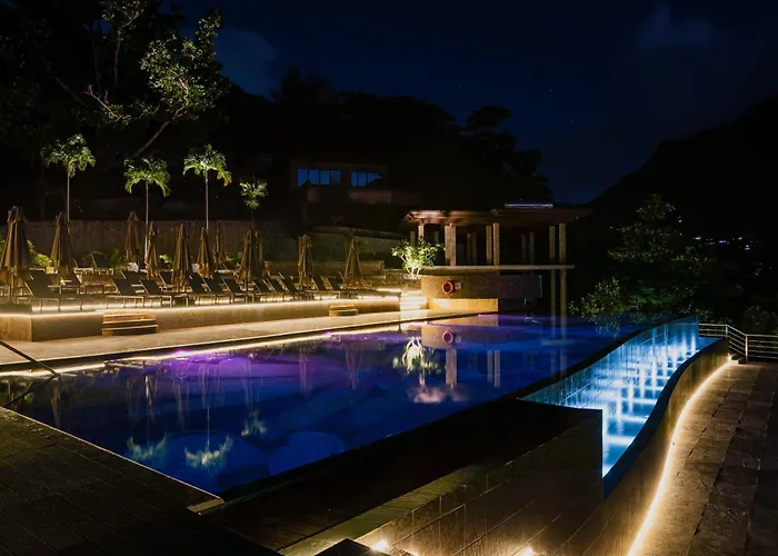 Gardens Hill & Beau Vallon (Mahe)