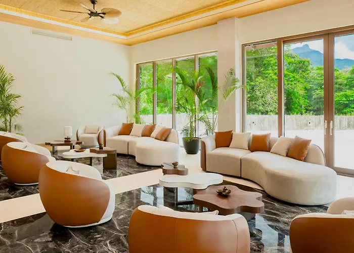 Resort Gardens Hill & Beau Vallon (Mahe)